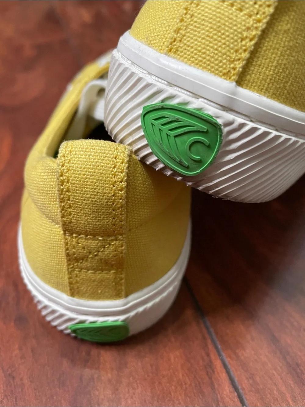 Cariuma OCA Low Canvas Low-Sneaker